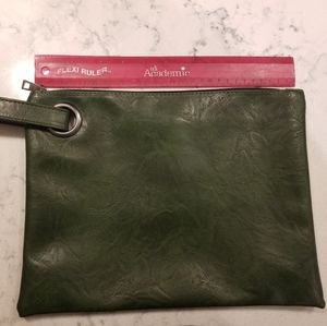 Olive 9×12 Clutch